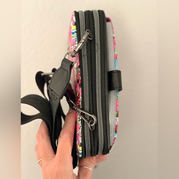 Ed Hardy Small Pink & Black Tattoo Print Crossbody Bag-NWT - Picture 7 of 7